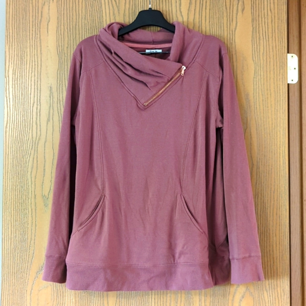 Women's Maurices Sweater, M